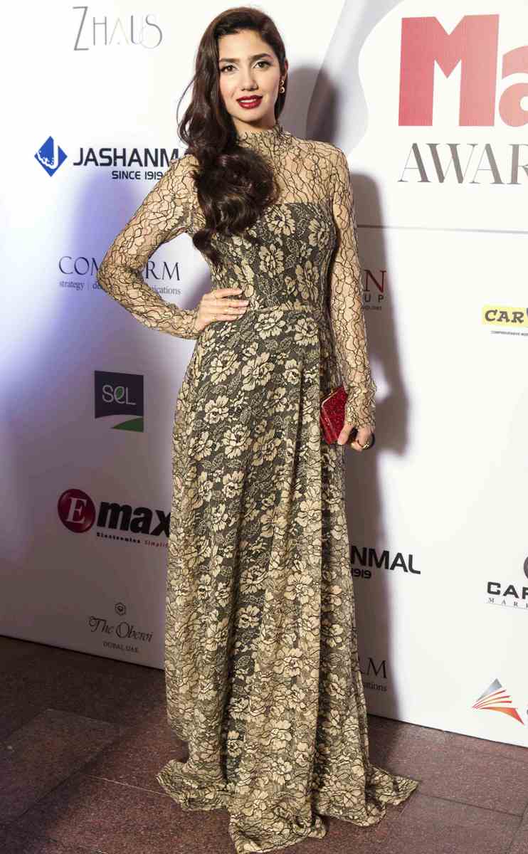 Mahira Khan Height Weight Age Husband Affairs Biography