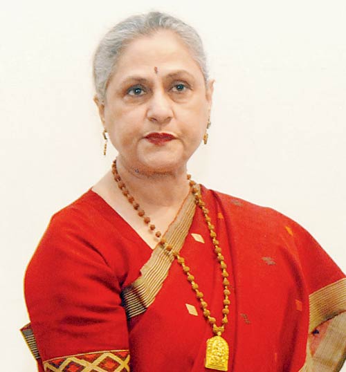 Jaya Bachchan Age, Caste, Husband, Children, Family, Biography & More » StarsUnfolded