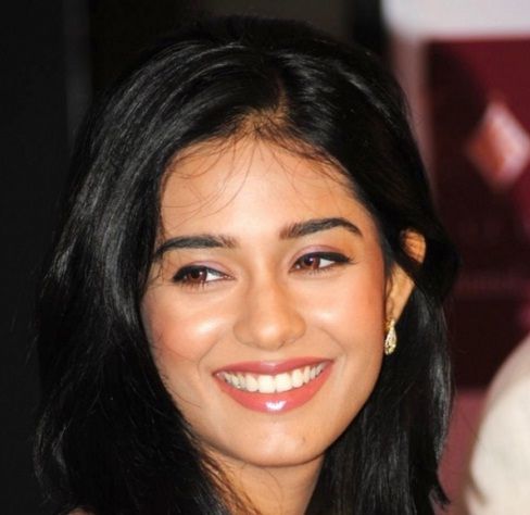 Amrita Rao Age, Husband, Boyfriend, Family, Biography ...