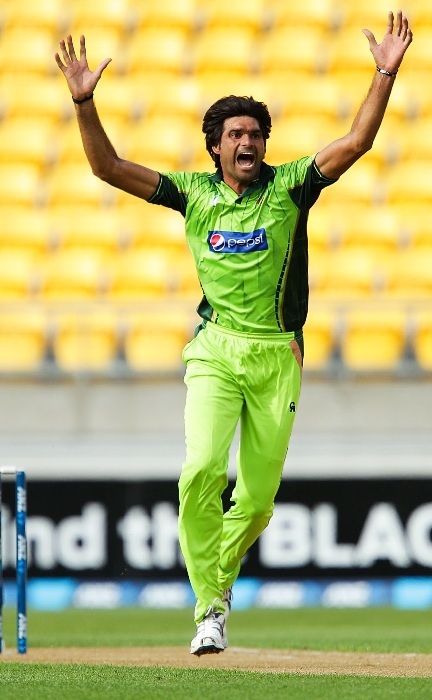 Mohammad Irfan (Cricketer) Height, Weight, Age, Wife, Affairs & More ...