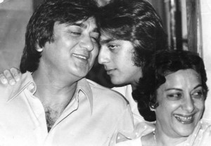 Sanjay Dutt with his parents