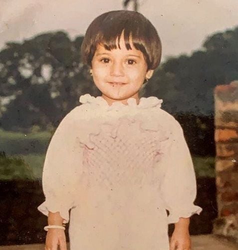 Sara Khan's childhood picture