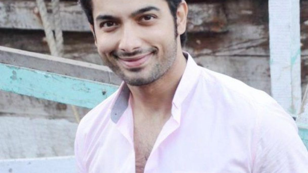 Sharad Malhotra Age Height Girlfriend Family Biography More Starsunfolded Kasam tere pyar ki cast real age name and real life partners where are they now kasam serial. sharad malhotra age height girlfriend