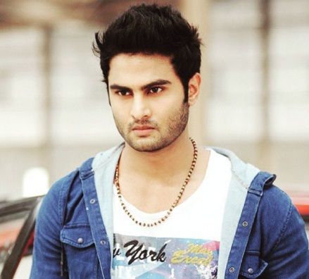 Sudheer Babu Height, Weight, Age, Wife, Affairs & More » StarsUnfolded