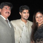 Tanuj Virwani with his parents