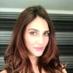 Vaani Kapoor Height, Weight, Age, Affairs & More
