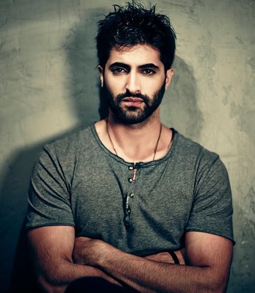 Akshay Oberoi (Actor) Height, Weight, Age, Affairs, Wife & More ...