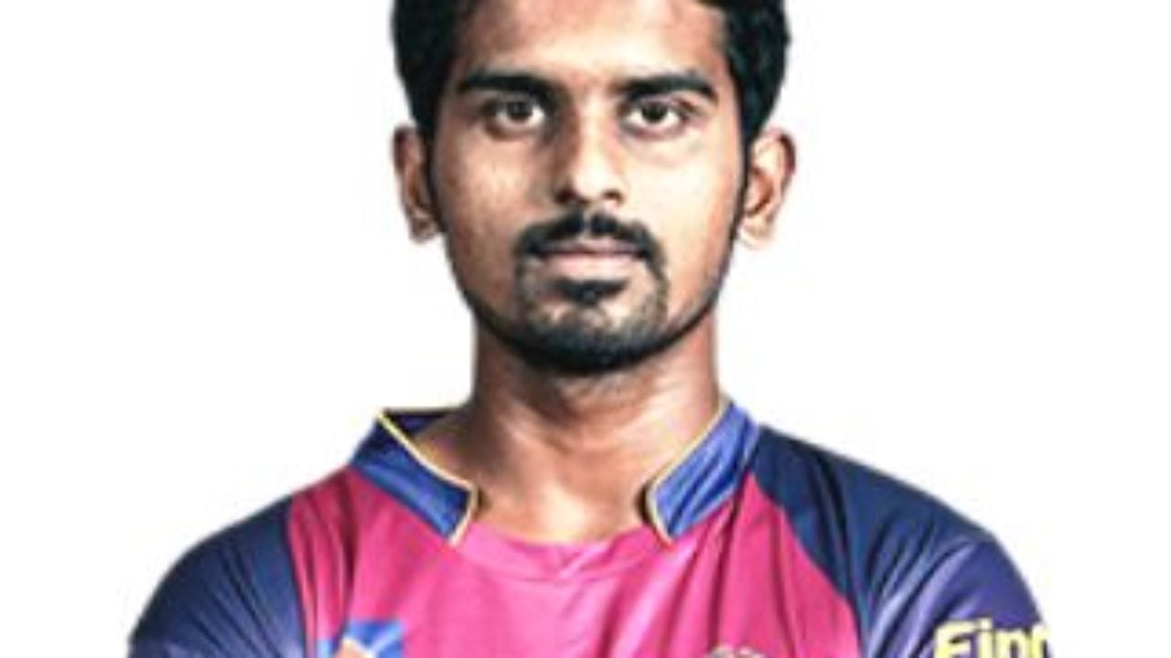 Murugan Ashwin (Cricketer) Height, Weight, Age, Biography, Wife & More »  StarsUnfolded