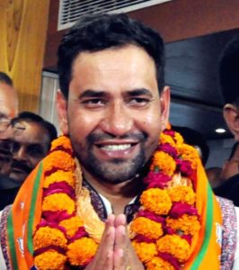 Dinesh Lal Yadav (Nirahua) Age, Wife, Children, Family, Biography