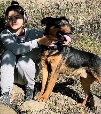 Rubina Dilaik with her pet dog Leo