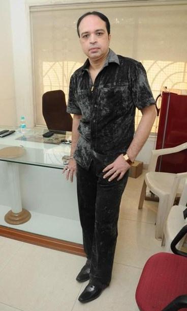 Altaf Raja Height, Weight, Age, Biography, Wife & More ...