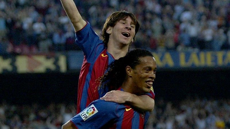 Lionel Messi with Ronaldinho