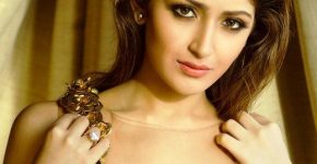 Farah Naaz's step daughter Sayyeshaa Saigal