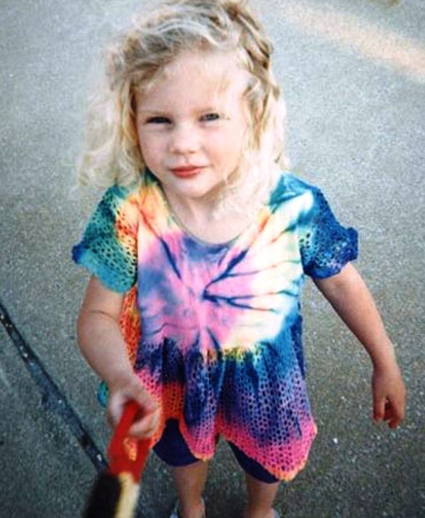 Childhood Picture of Taylor Swift