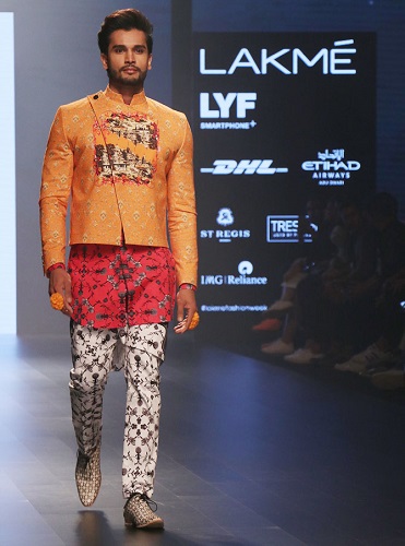 Rohit Khandelwal walking the ramp in a fashion show