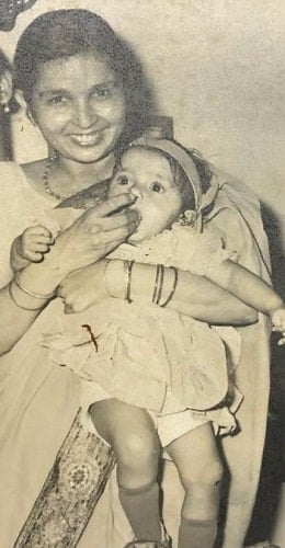 Bhumika Chawla's childhood picture with her mother
