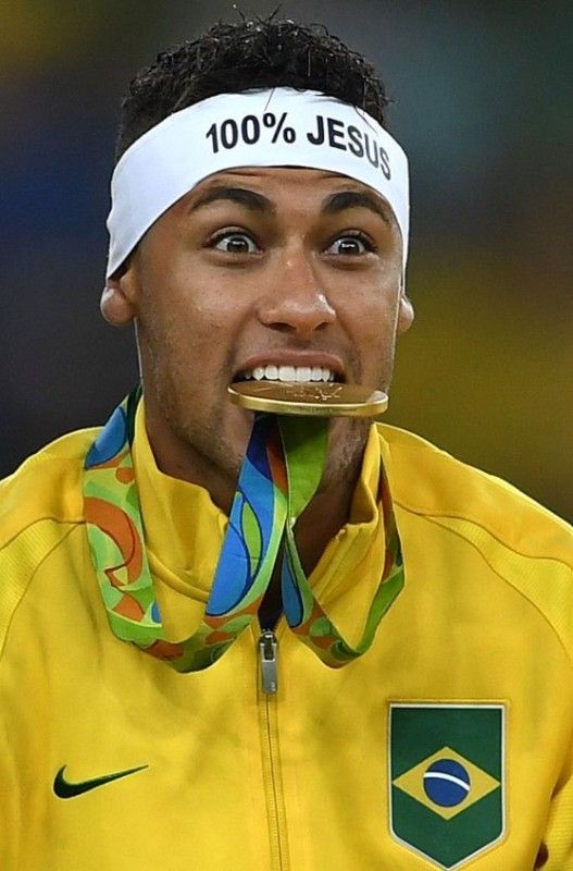 Neymar with 2016 Rio Olympics gold medal