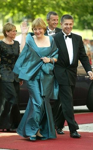 Angela Merkel (Politician) Age, Husband, Family, Biography ...
