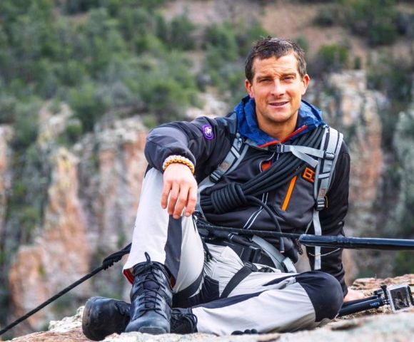 Bear Grylls - Wikipedia