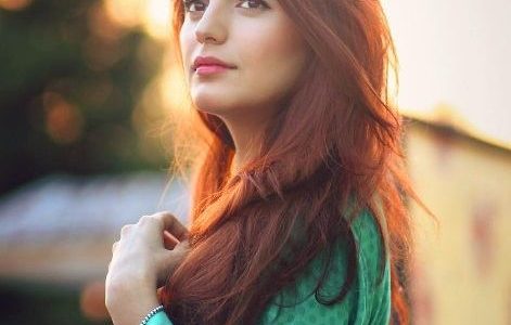 Momina Mustehsan Profile
