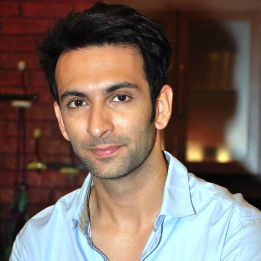 Nandish Sandhu Height, Age, Family, Biography » StarsUnfolded