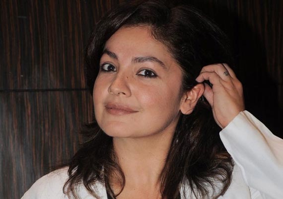 Pooja Bhat Actress Nude - Pooja Bhatt Age, Height, Boyfriend, Husband, Family, Biography & More Â»  StarsUnfolded