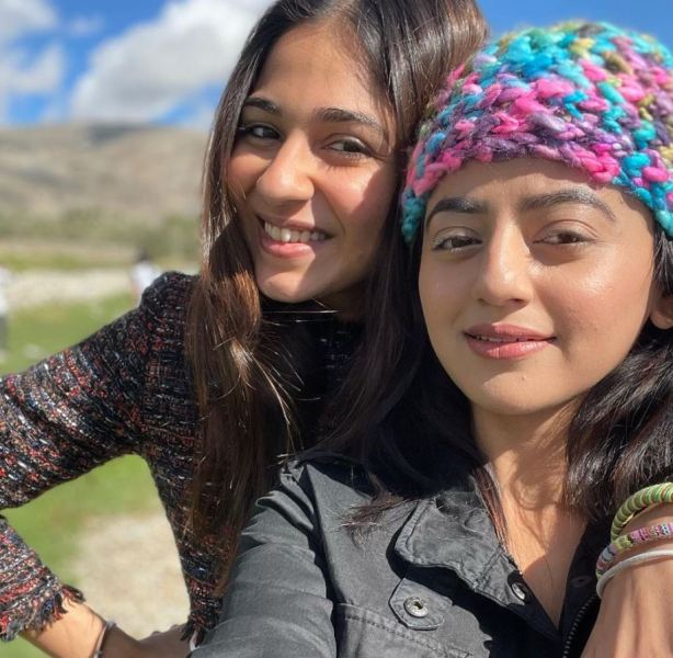 Vidhi Pandya with her friend Helly Shah on Leh trip
