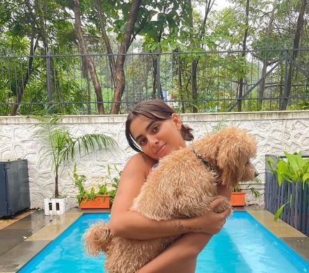 Aaliyah Kashyap with her pet dog