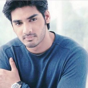 Ahan Shetty Height, Age, Girlfriend, Family, Biography & More ...