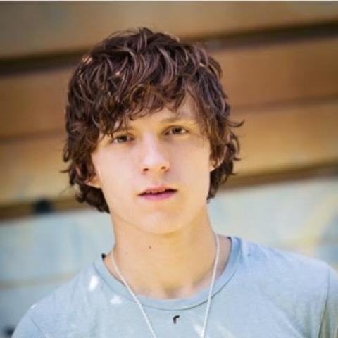 Tom Holland Height, Weight, Age, Affairs, Biography & More " Stars...