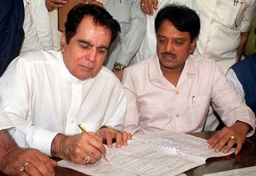 Dilip Kumar filing his nomination papers