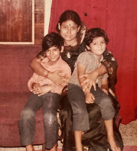 Rohit Roy's childhood picture with his mother and brother (on left)