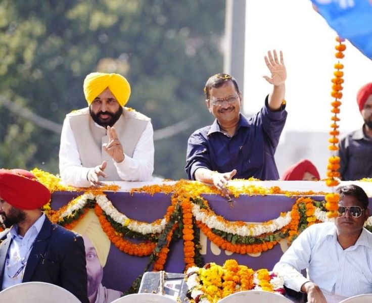 Bhagwant Mann, along with Arvind Kejriwal, after winning the 2022 Punjab Legislative Assembly elections