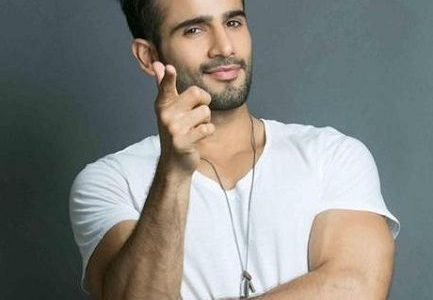 Karan Tacker