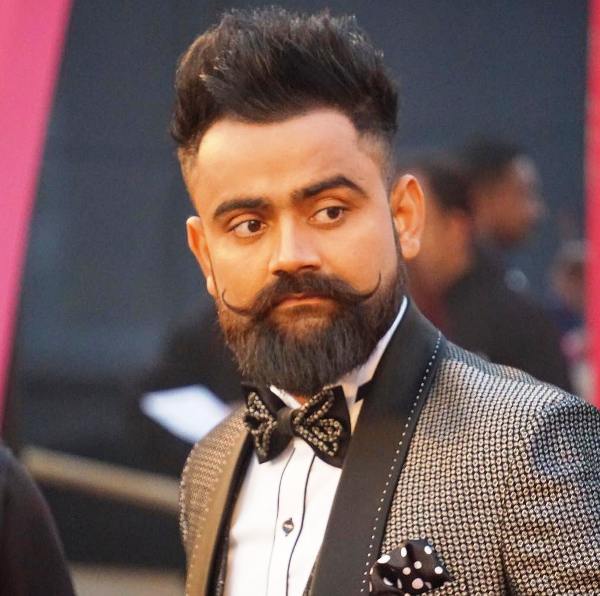 Amrit Maan Punjabi Singer Height Weight Age Affairs Wife