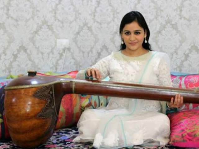 Aparna Yadav playing the veena