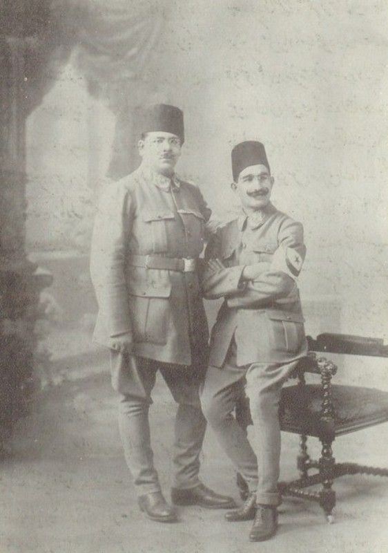 Dr Mulhtar Ahmad Ansari (right) during the Indian medical mission to treat Turkish soldiers injured during the Balkan war
