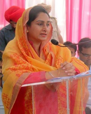 Harsimrat Kaur Badal Age, Husband, Children, Family, Biography