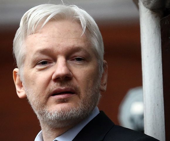 Julian Assange Height, Weight, Age, Affairs, Wife 