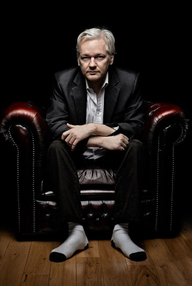 Julian Assange Height, Weight, Age, Affairs, Wife 