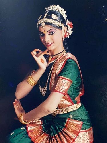 Sneha Wagh while performing dance