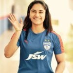 Vinesh Phogat Height, Weight, Age, Boyfriend, Family, Biography & More