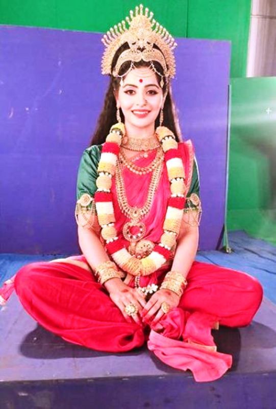 Yukti Kapoor as Mata Lakshmi in Namah