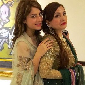 Neelam Muneer (Pakistani Actress) Height, Weight, Age, Affairs ...