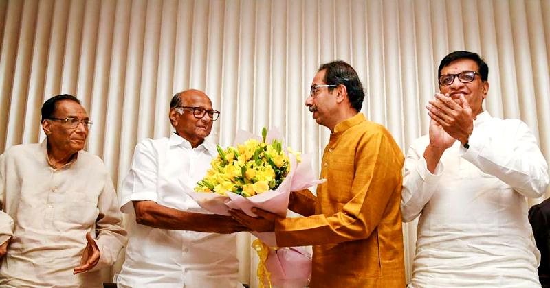 Uddhav Thackeray with Sharad Pawar and other political leaders