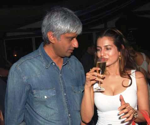 Ameesha Patel drinks alcohol