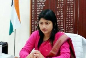 B. Chandrakala (IAS) Age, Caste, Husband, Family, Biography & More ...