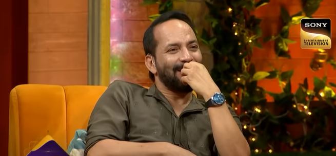 Deepak Dobriyal on the sets of the Kapil Sharma Show to promote Bholaa