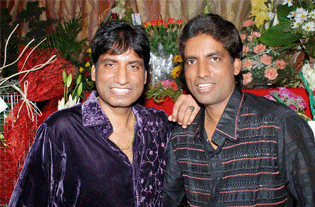 Raju Srivastava with his brother Deepu