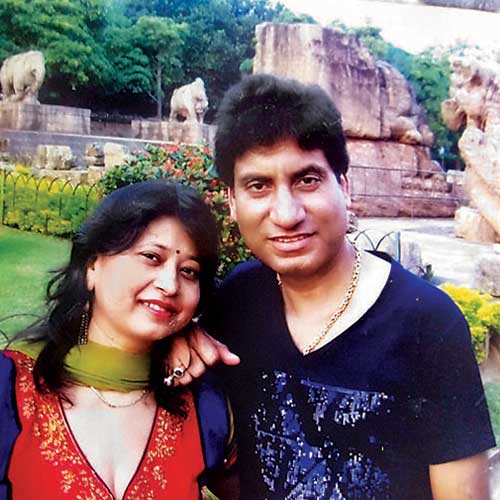 Raju Srivastava with his wife